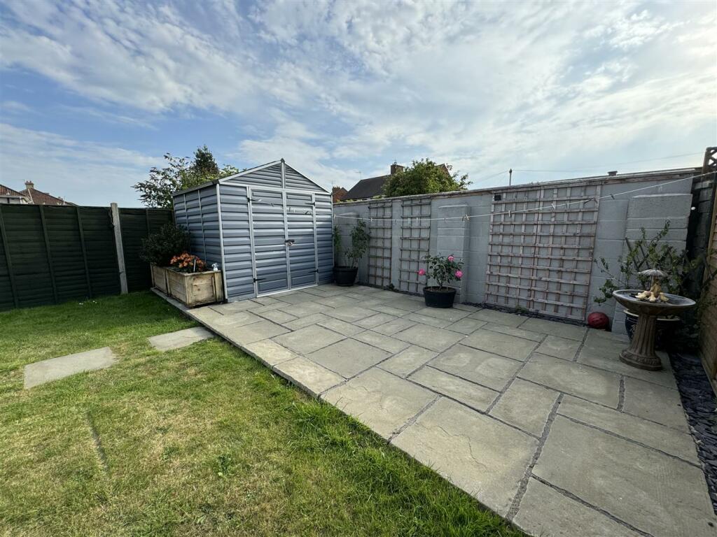 Further seating area