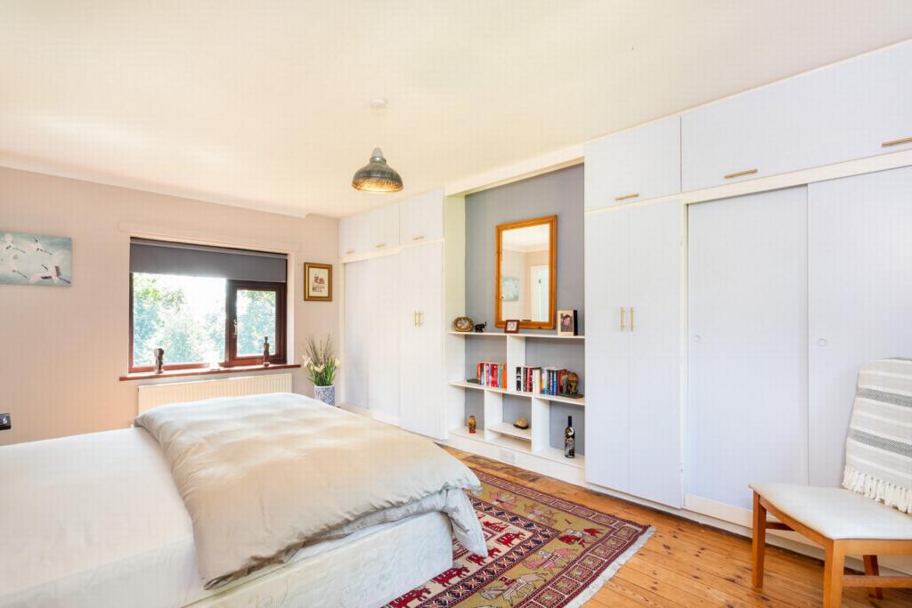 Principal bedroom