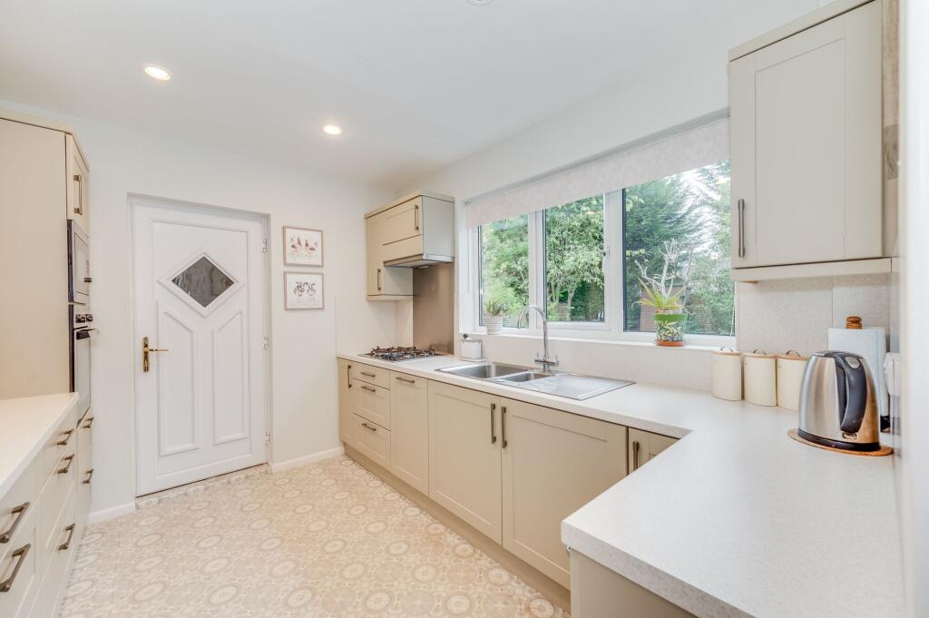 KITCHEN, DINER AND LIVING ROOM