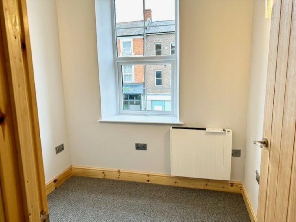 thumbnail_IMG_962...