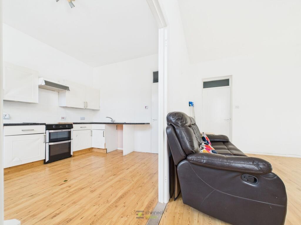 Living Room/Kitchen