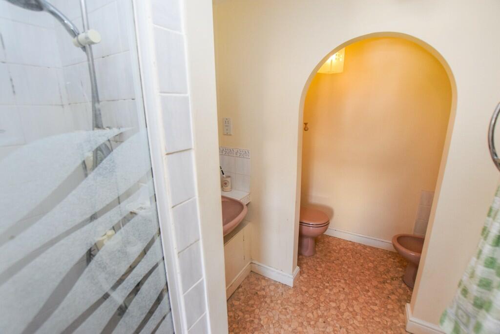 Ensuite shower room