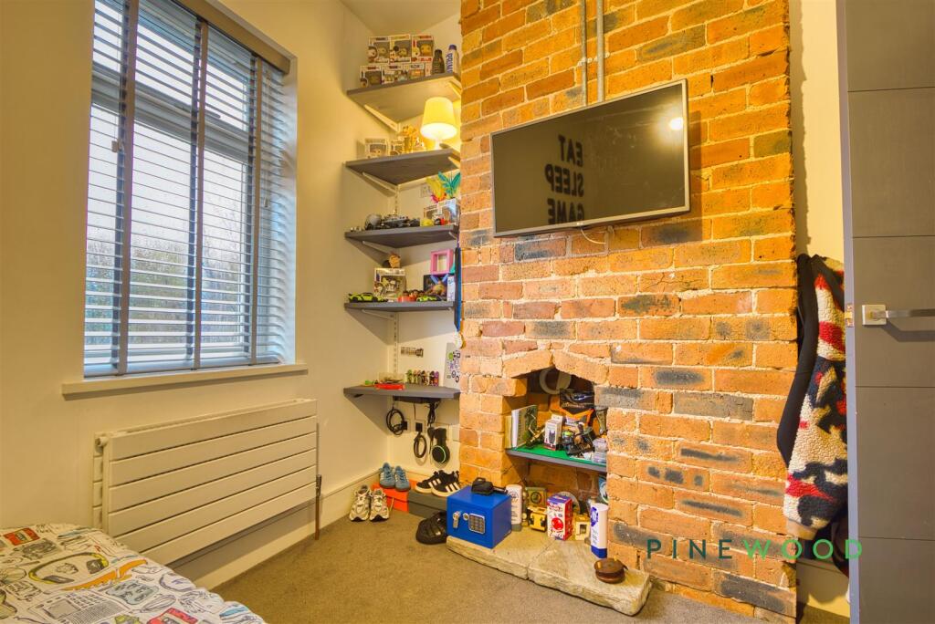BEDROOM 3