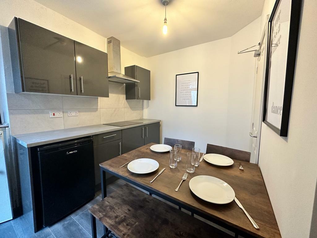 2-4 Collinge Street  (25).jpeg