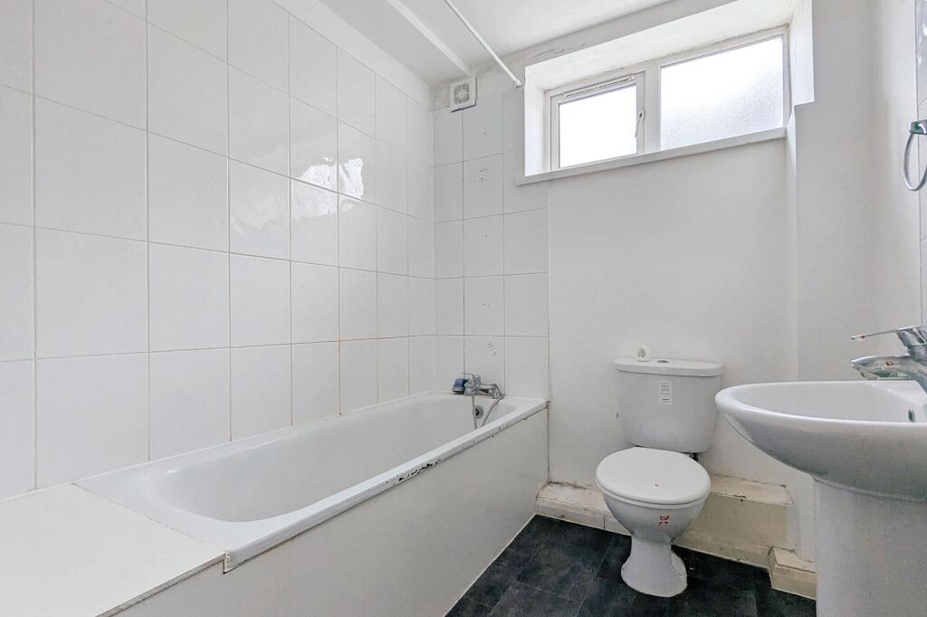 Flat 6, 69 Johnson Street, London, E1 0AQ