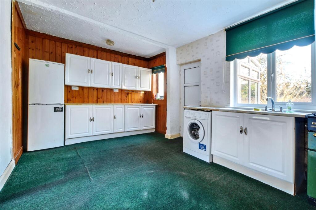Kitchen_1.jpeg