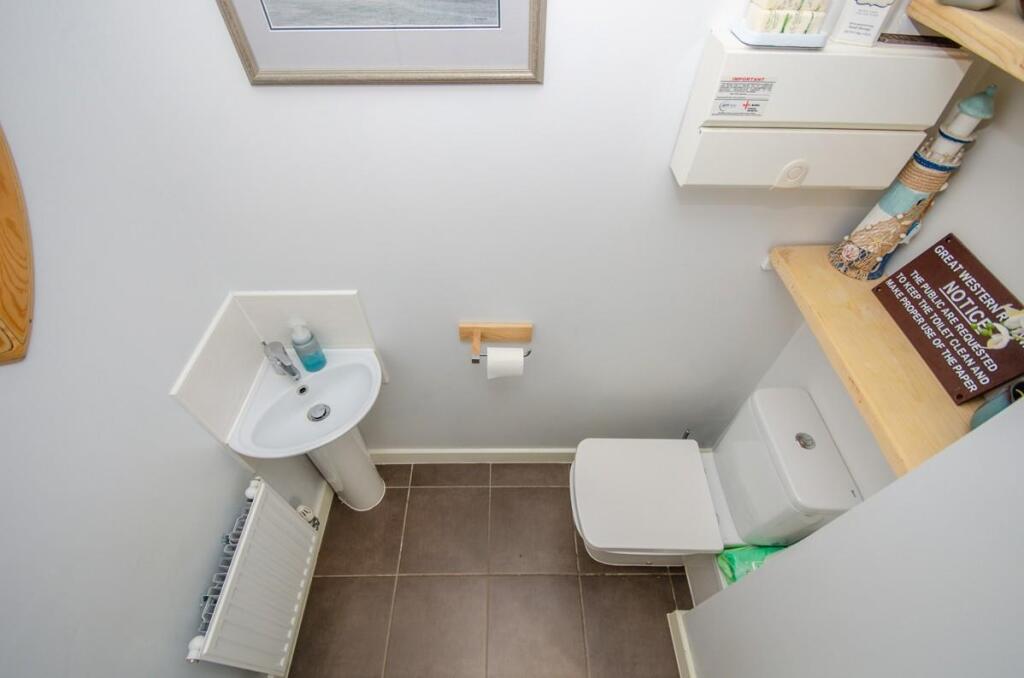 Cloakroom.jpg
