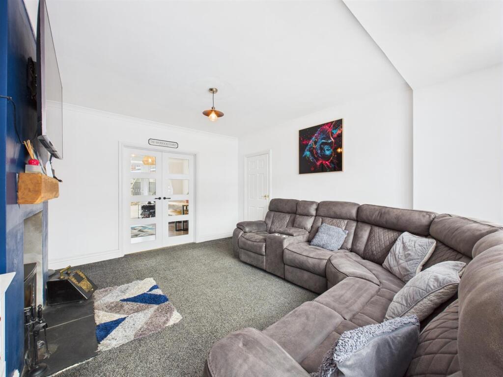 Lounge: