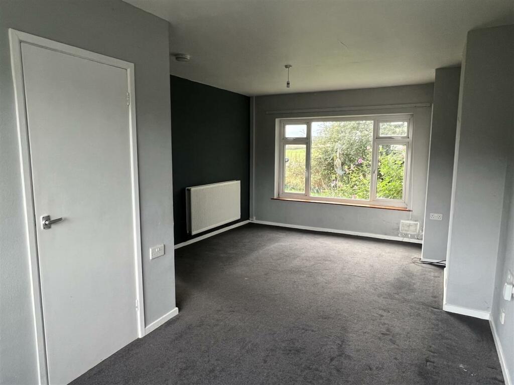 Lounge 2.jpeg