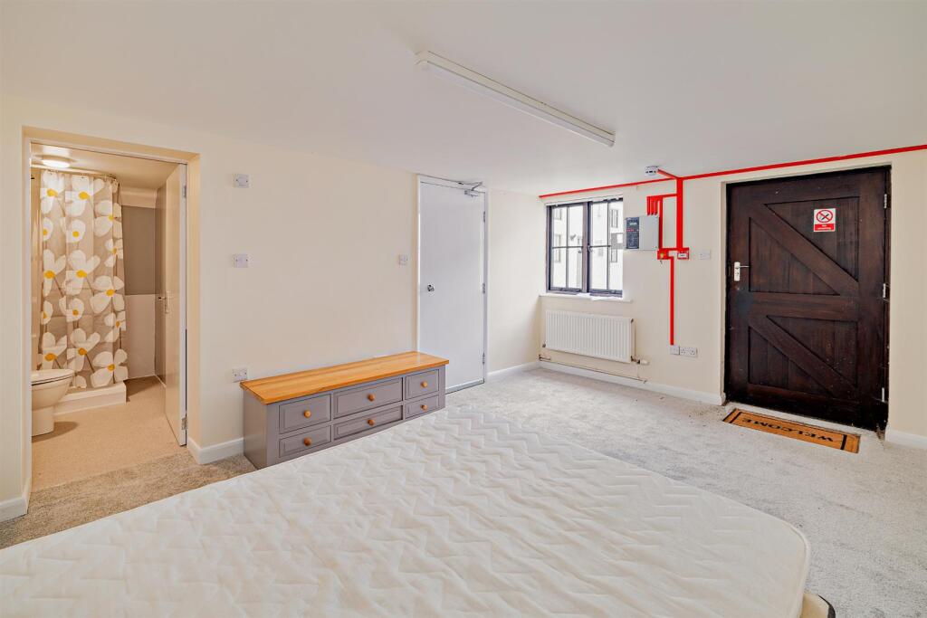 8608697-stills-plas bellin hall_075(1)-800.jpg