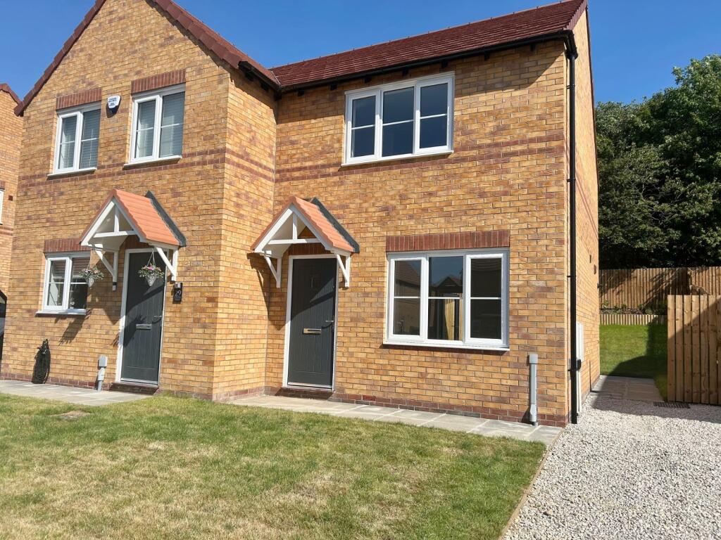 Curlew Street, Poolsbrook, Chesterfield, Derbyshire, S43