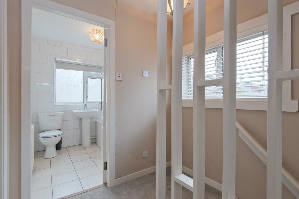 031-22 Ross Gardens Motherwell, ML1 3BE.jpg