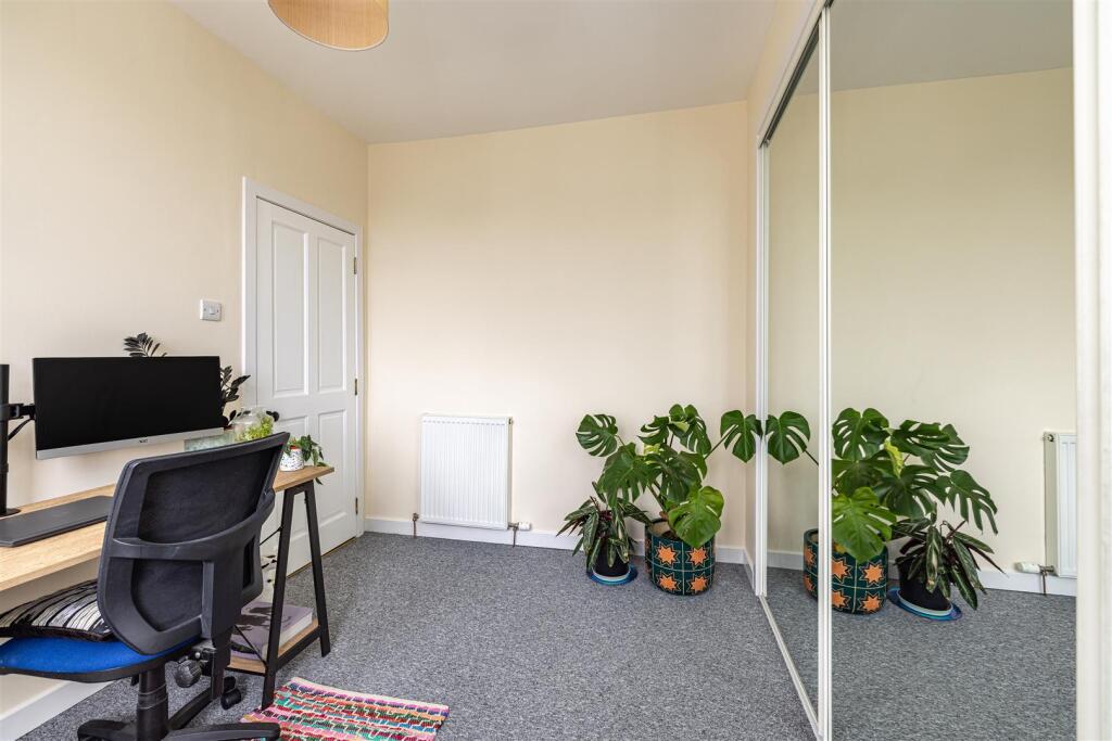 42 Glendinning Terrace Galashiels 18.jpg