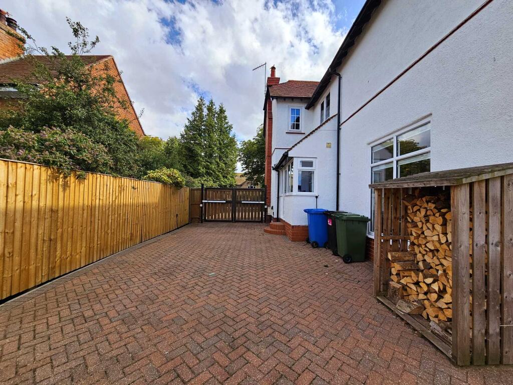 192c13f8-2783-474e-8485-53dd671a9863