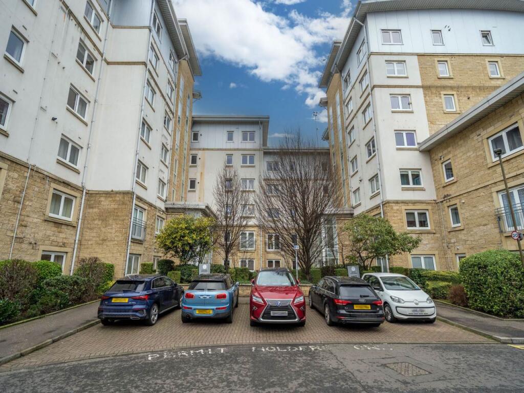 26ComistonGrove-34-5