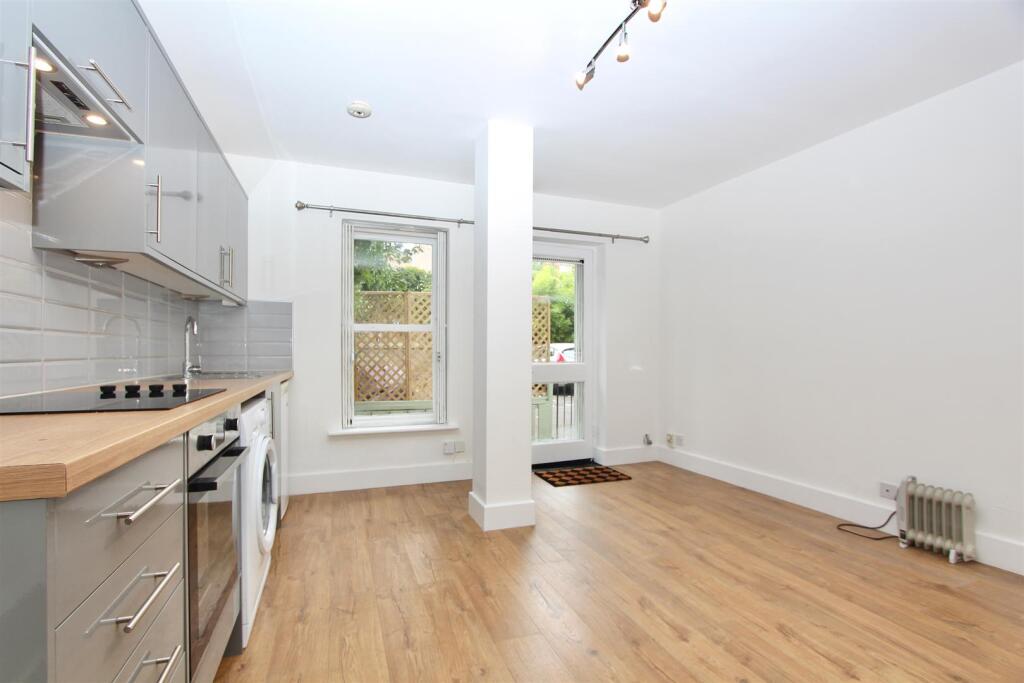 Shakespeare Walk, N16