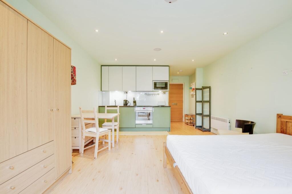 WhatsApp Image 2025-03-14 at 10.36.47 (16)