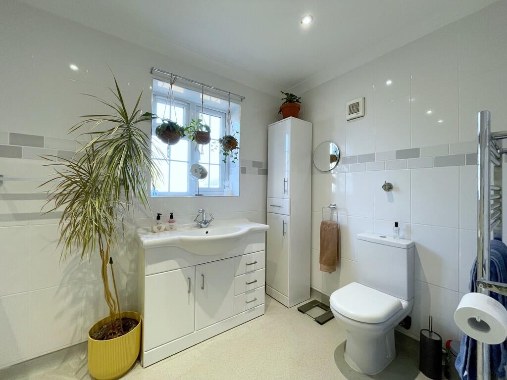 Annex Wet Room