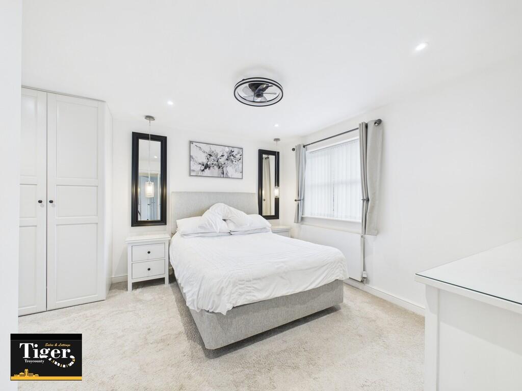 CAM03440G0-PR0436...