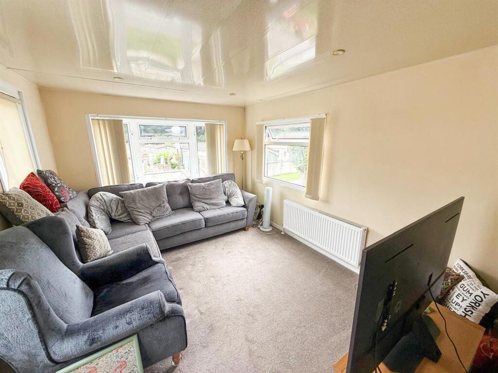 1 bed park home, Silsden 6