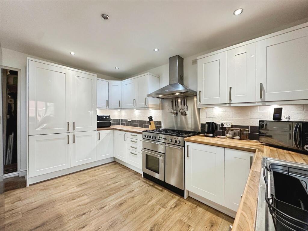 a6368f98--4194-AACC-21953B0B8493-32245-00000B487C1