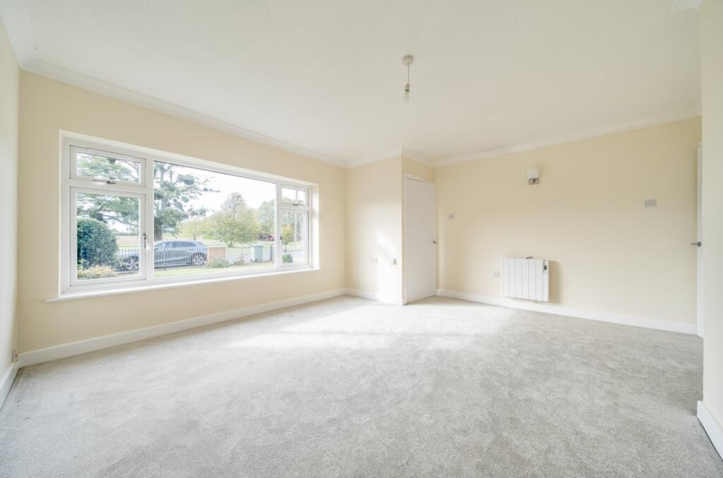 1363352-2-68de8b306be41