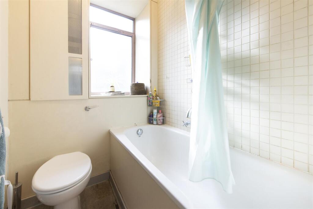 51898 Hi res (7).jpg