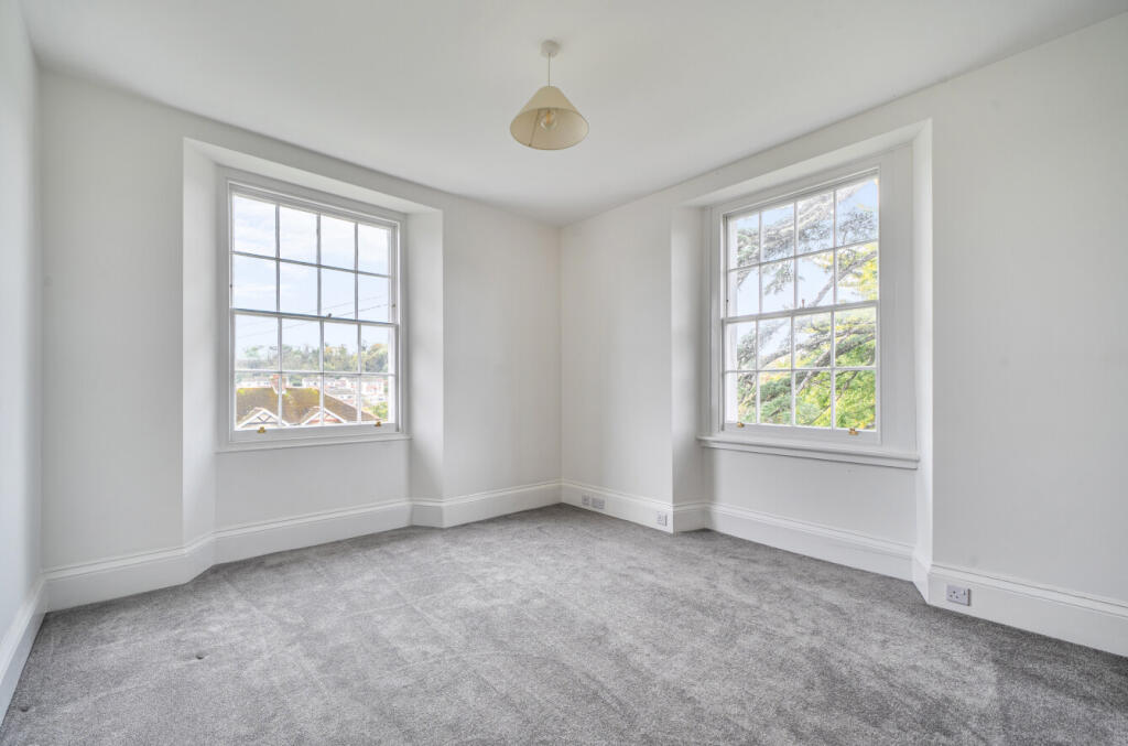 1371578-2-68f792a...