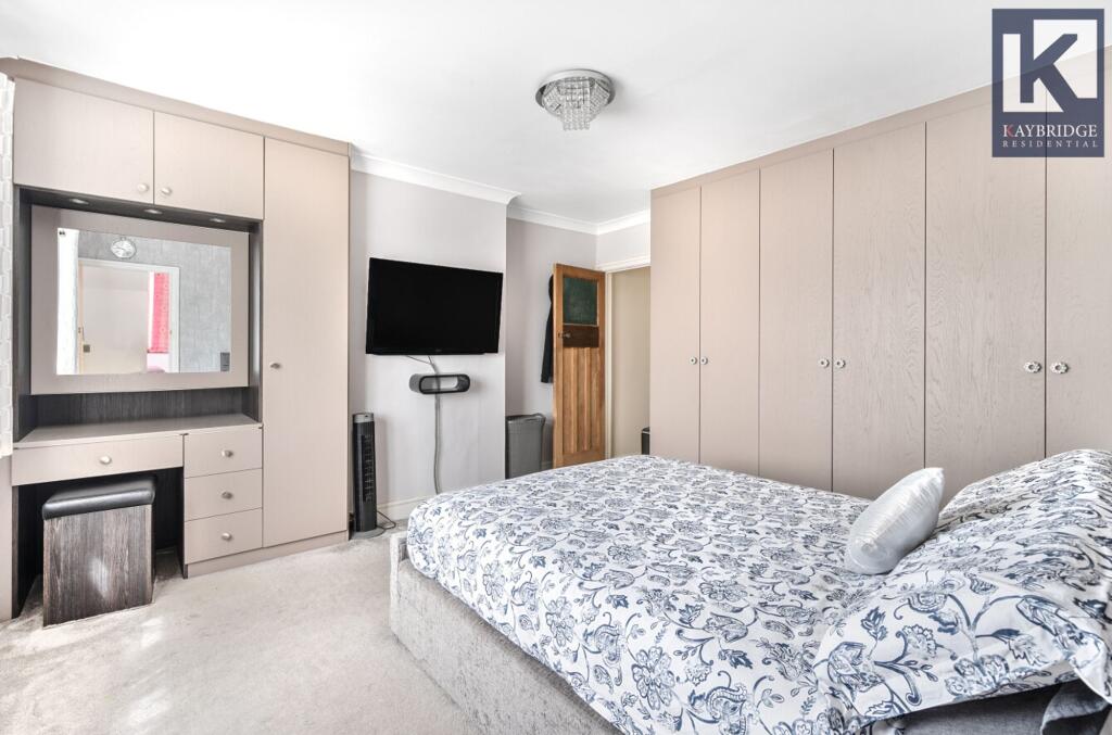 Seaforth Gardens, Epsom - KT19 0LP