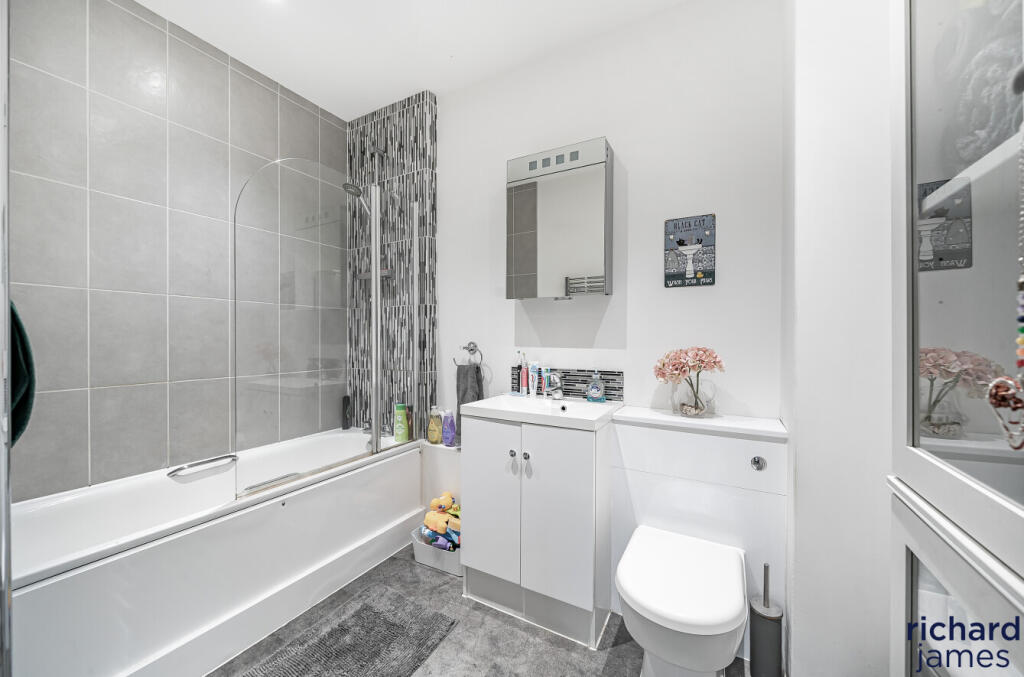 4dcdaa2a-8470-4ff...