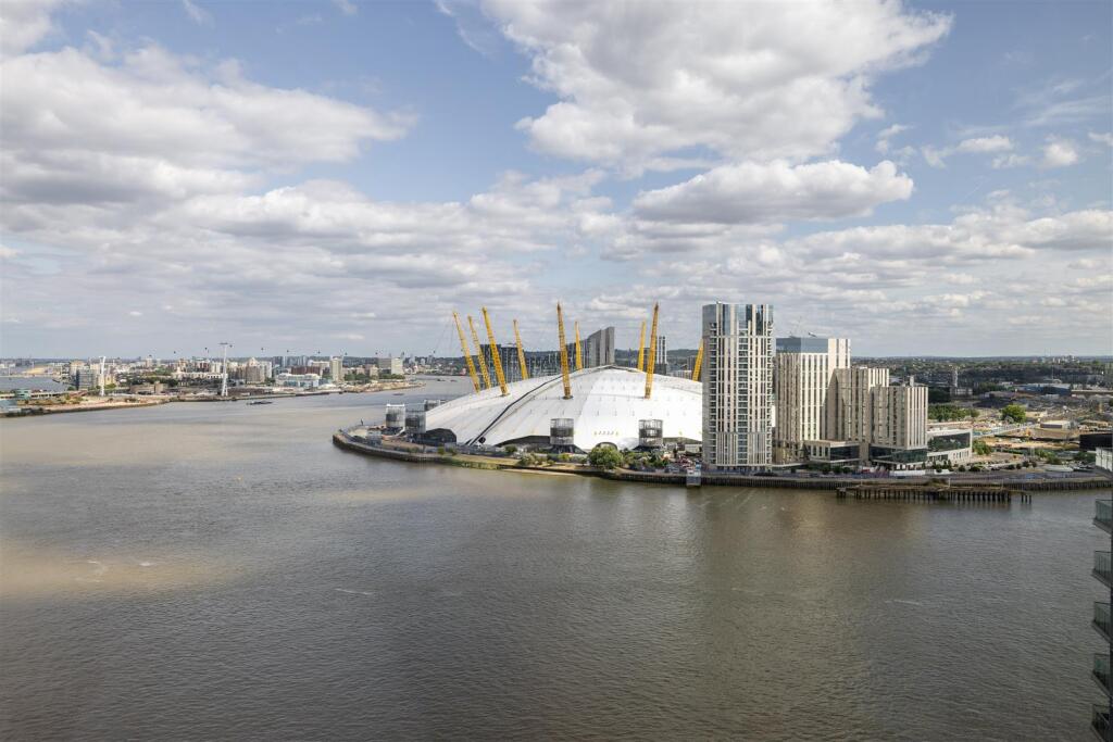 Fairmont Avenue, E14