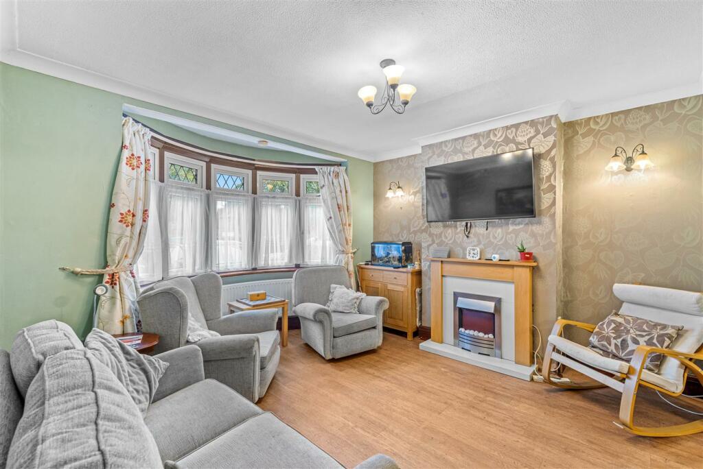 Lounge / Dining Room