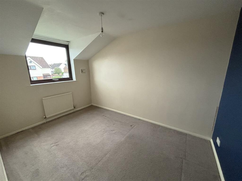 bedroom one.JPG