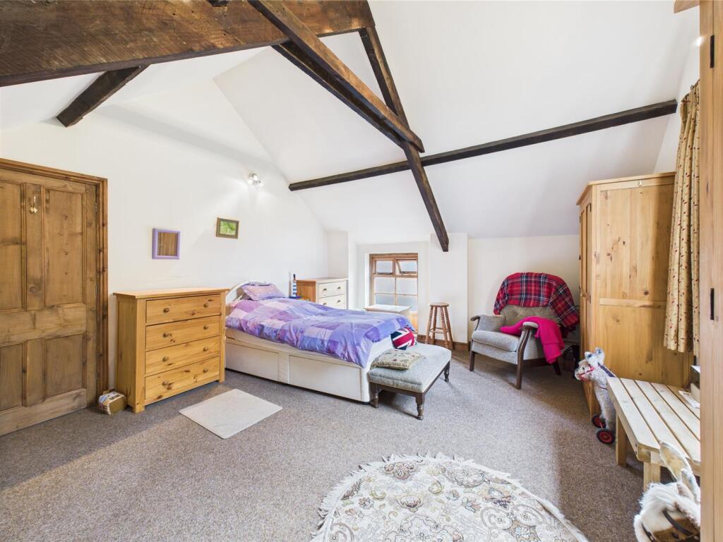 Bedroom: