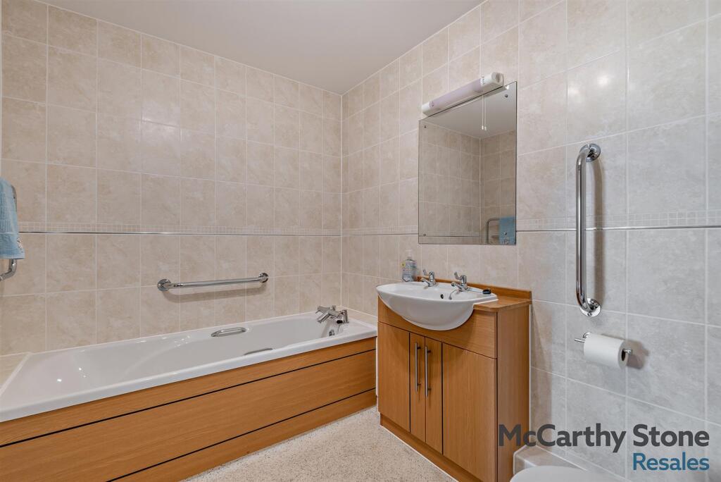8665439-interior02-800.jpg