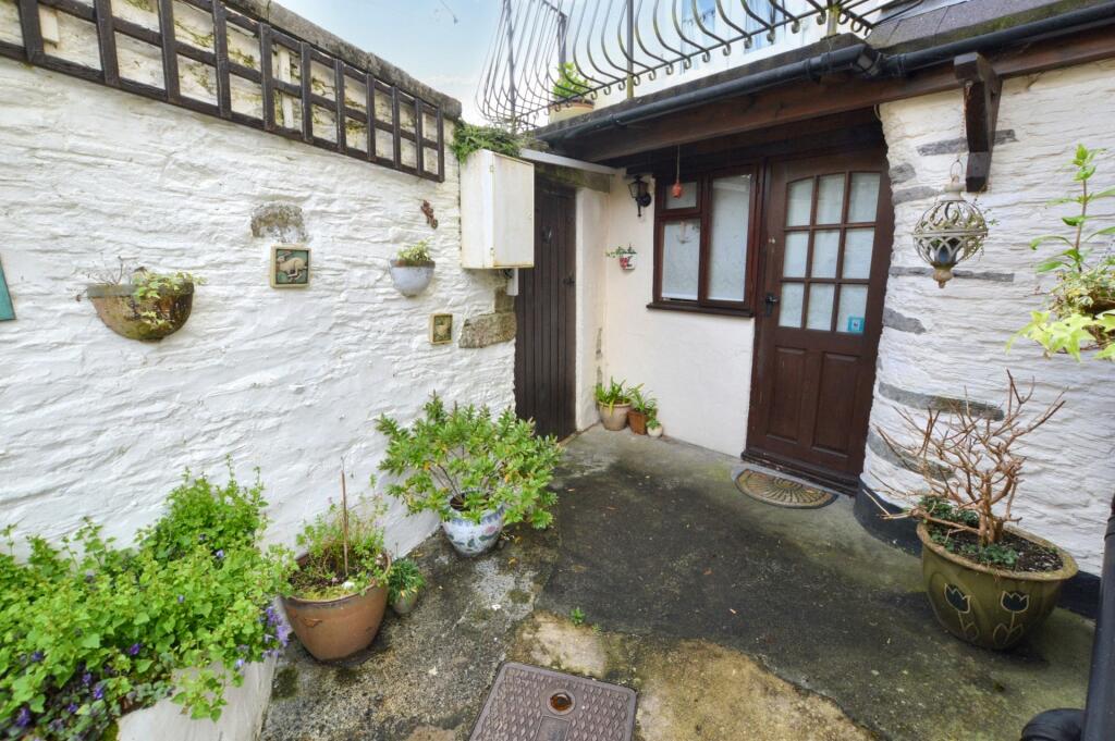 Rear Courtyard