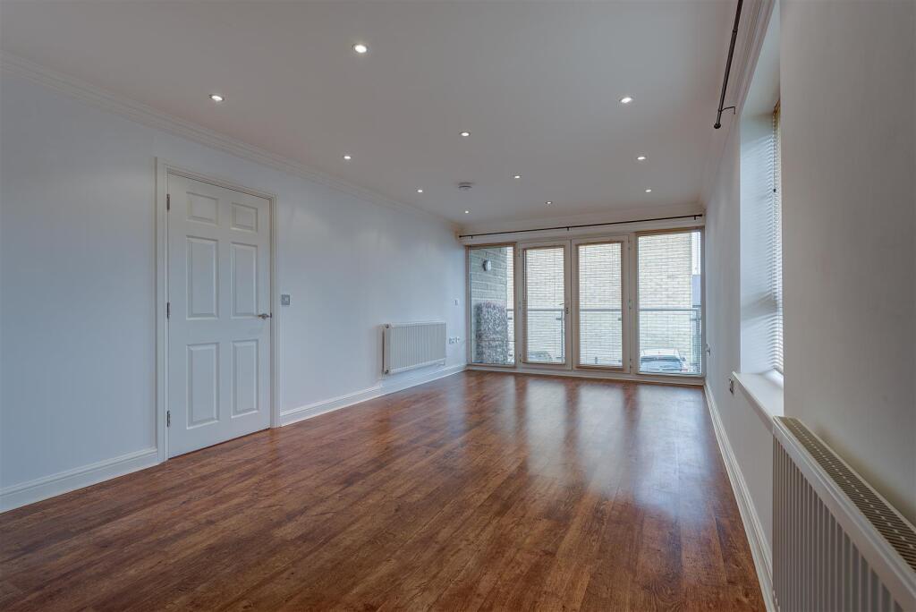 63NorthfieldCourt(Interior)(2of16).jpg
