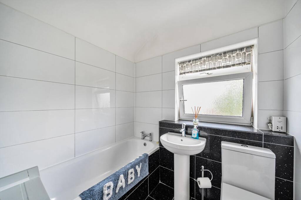 1295962-5-68307d8...