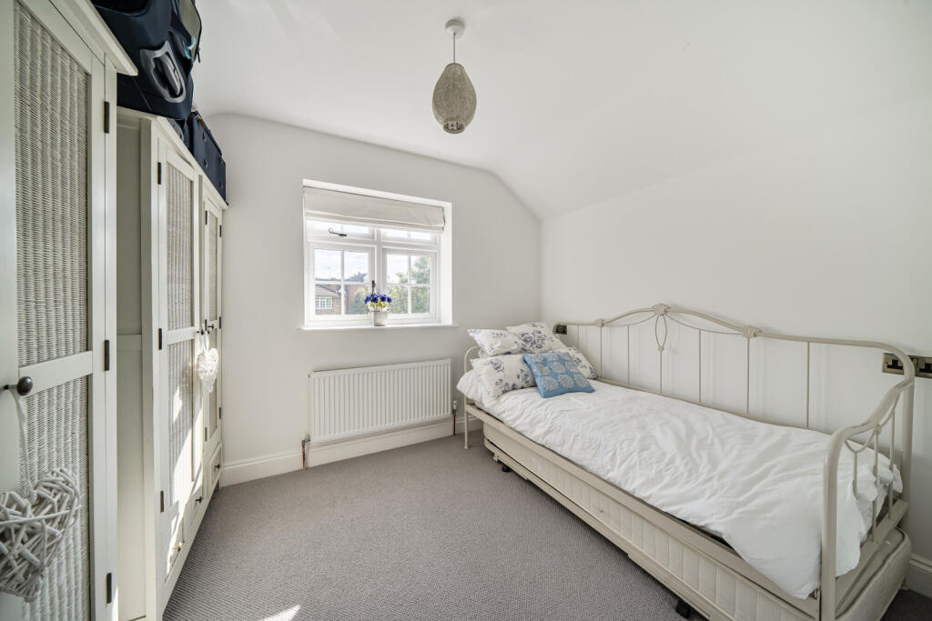 1360603-12-68dbe3...