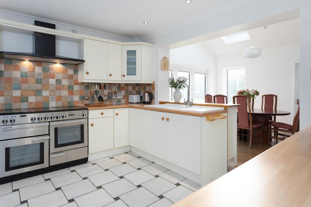 Dining Kitchen