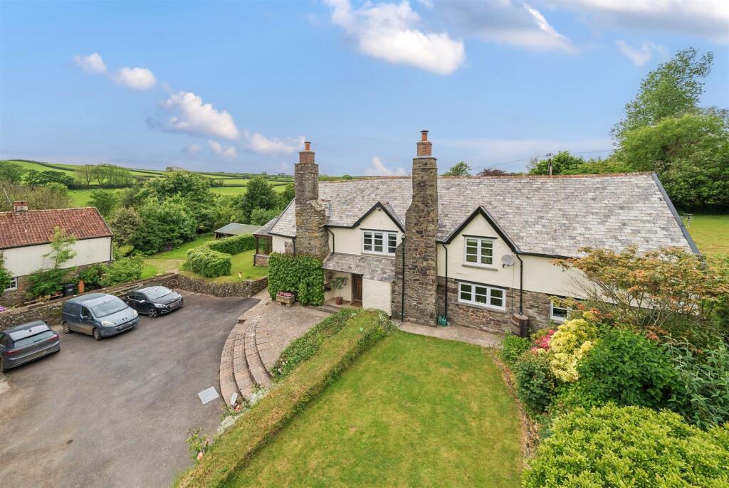 Elevated Front of House