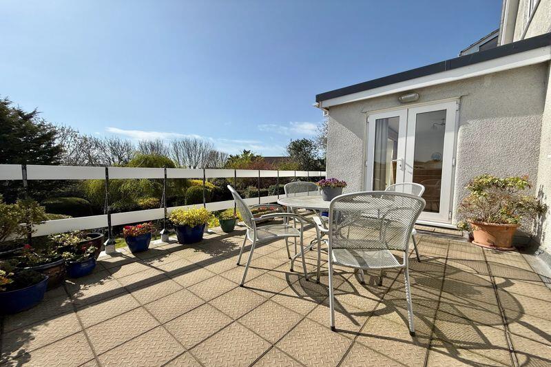 Southerly Sun Terrace