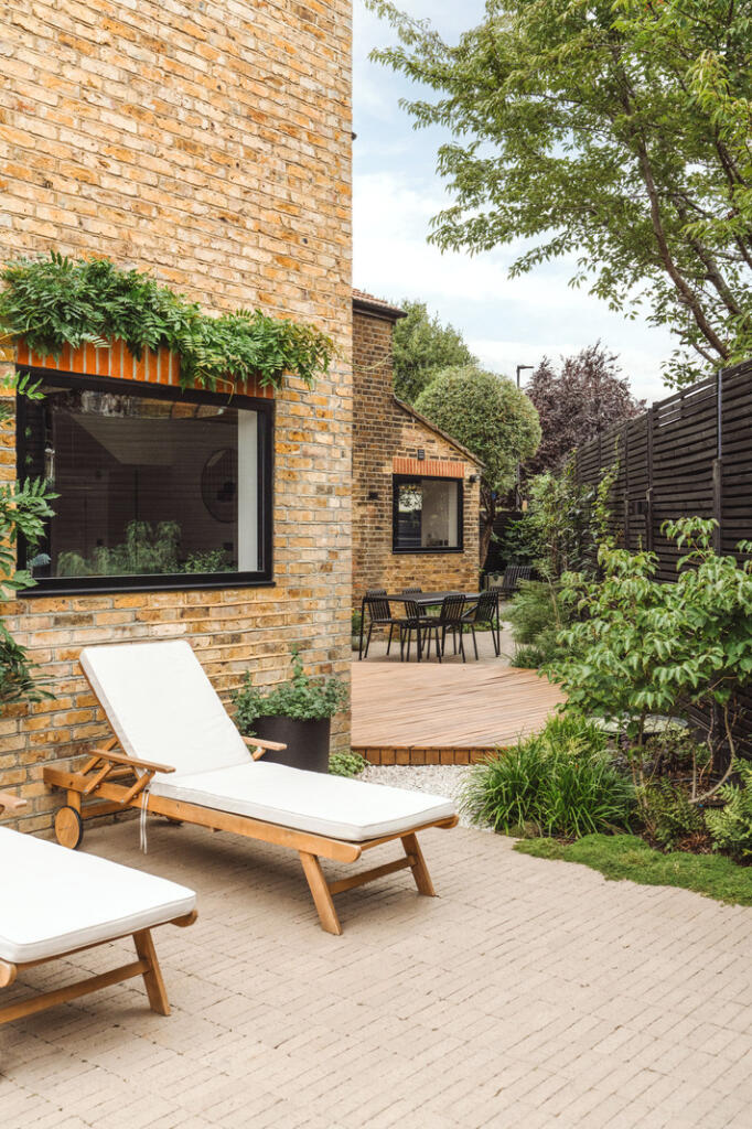 305874 - a0O6700000xWTk0EAG_N66.jpg