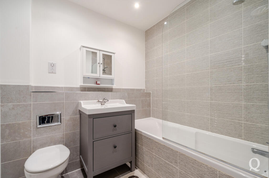 a1a27ad5-f330-4dd...