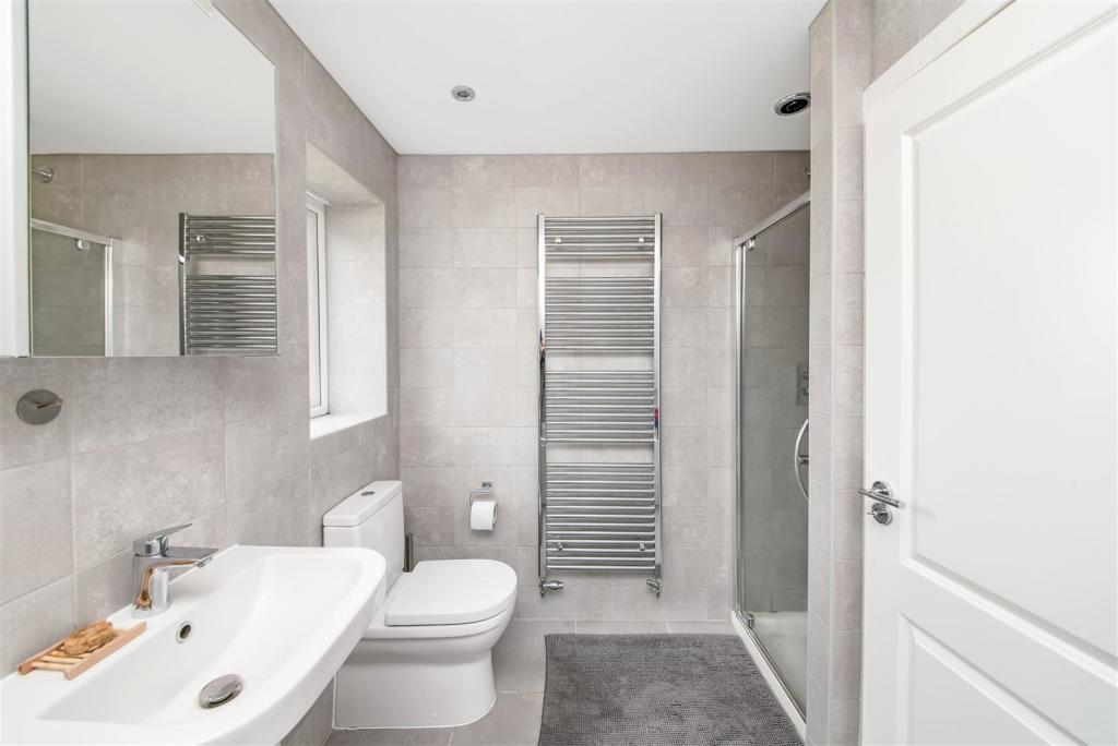 HOUSE BATHROOM