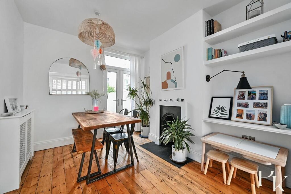 44 Coleridge Street BN3 (12).jpg