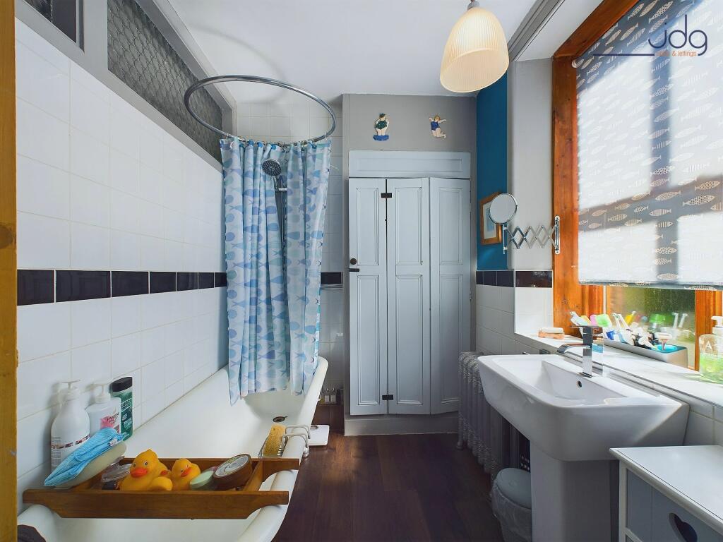 Family bathroom