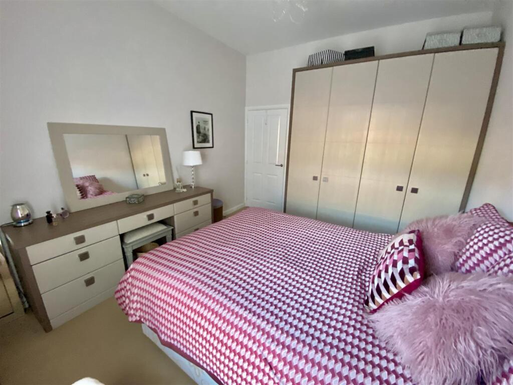 Bramleys Estate Agents - Marmaville Court - Mirfie