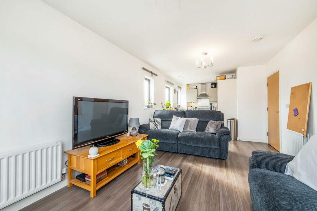 24410_sell_my_home_27_riva_complex_6_lo.jpg