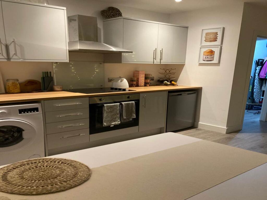 F-F 22 Stacey Road-K